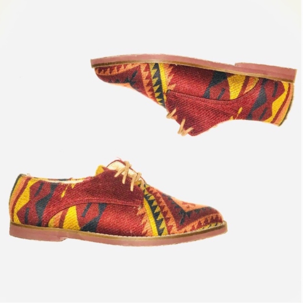 Steve Madden Jazie Aztec Southwestern Print Lace Up Oxford Flat Shoes Size 6.5